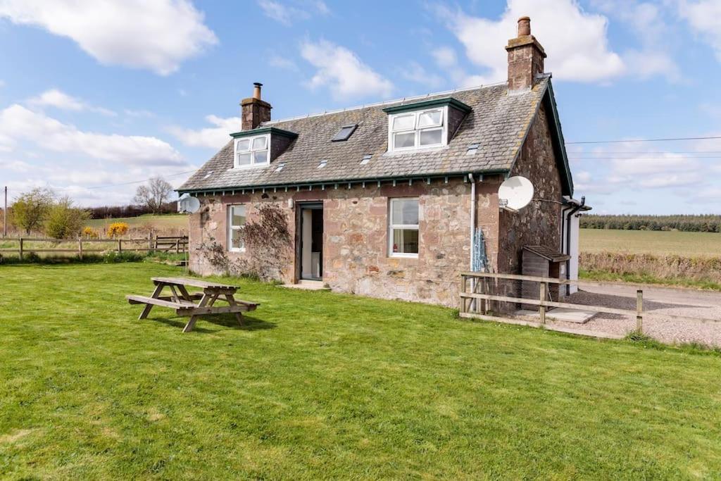 Blackhill Farm Cottage Perth Ngoại thất bức ảnh
